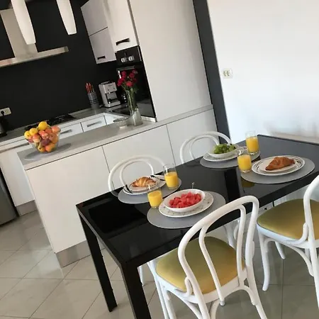 Two-bedroom Sunny