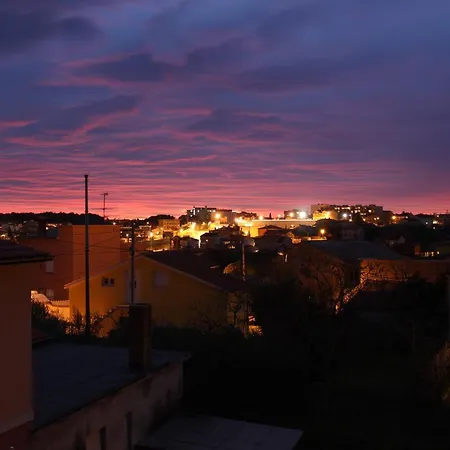 Two-bedroom Sunny Pula